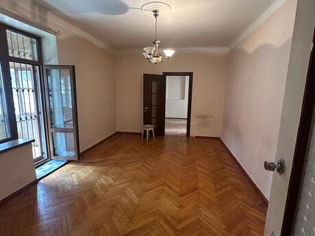 3 otaqlı mənzil, 85 m², Nizami: 220 000 ₼ 2