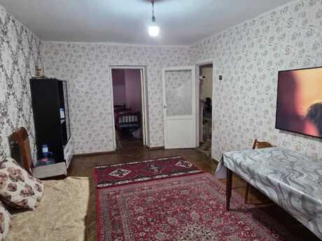 3 Qara Qarayev
