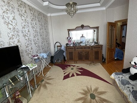 Bakıxanovda 3 otaqlı yeni tikili mənzil satılır, 90 m², 195 000 AZN, şəkil 2 / 12