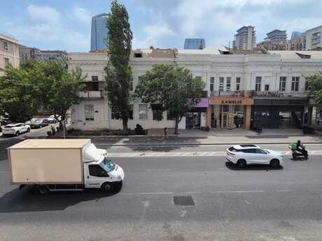 3 otaqlı mənzil, 147 m², 28 May: 360 000 ₼ 4
