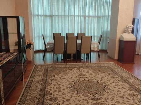Elan №6444452 - Bakı, 28 May m., 3 otaqlı, 145 m², 8/18 mərtəbə