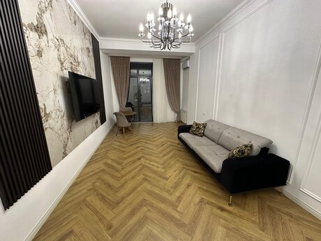 Аренда: 2-комнатная квартира, 115 м², 28 May: 1 300 ₼/мес 2