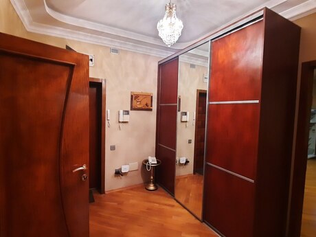 Kirayə 2 otaqlı mənzil, 85 m², İnşaatçılar: 750 ₼/ay 3