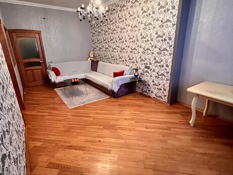 Объявление №6444590 - Баку, м. Халглар Достлугу, 3-комн., 80 м², 1/9 этаж