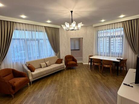 Kirayə 2 otaqlı mənzil, 100 m², White Tower: 1 350 ₼/ay 3