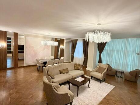 Elan №6444648 - Bakı, Sahil m., 4 otaqlı, 235 m², 17/22 mərtəbə