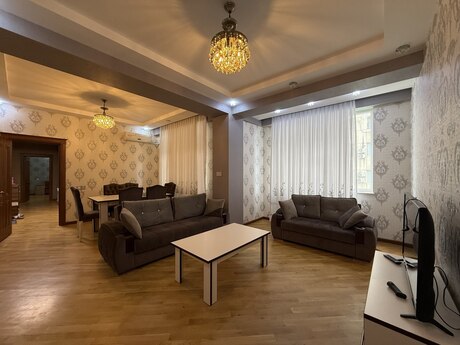 Kirayə 2 otaqlı mənzil, 80 m², Şah İsmayıl Xətai: 800 ₼/ay 3