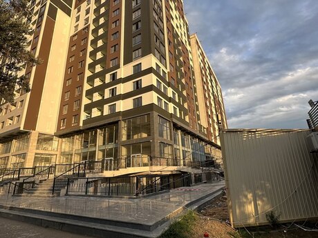 3-комнатная квартира, 126 м², Neftçilər: 312 500 ₼ 3