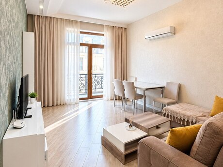 Elan №6444715 - Bakı, Ağ şəhər q., 2 otaqlı, 104 m², 5/7 mərtəbə