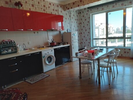 3 otaqlı mənzil, 130 m², Elmlər Akademiyası: 380 000 ₼ 3