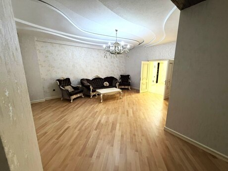 5-room apartment, 185 m², Nizami: 650 000 ₼ 5