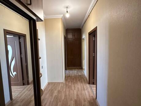 Elan №6444869 - Bakı, Xalqlar Dostluğu m., 3 otaqlı, 80 m², 4/5 mərtəbə
