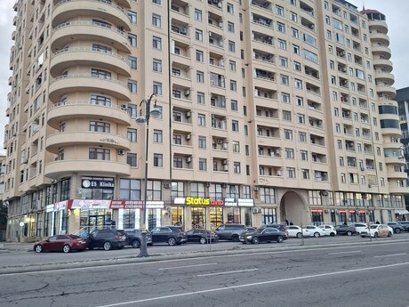3 rooms · 145 m² · floor 12/18, 20 Yanvar