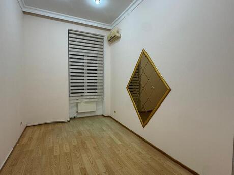 Kirayə 5 otaqlı mənzil, 140 m², İçəri Şəhər: 2 300 ₼/ay 3