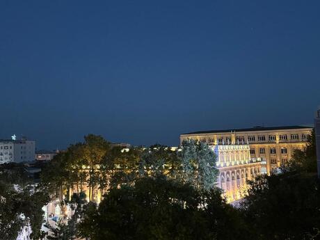 Kirayə 5 otaqlı mənzil, 140 m², İçəri Şəhər: 2 300 ₼/ay 2