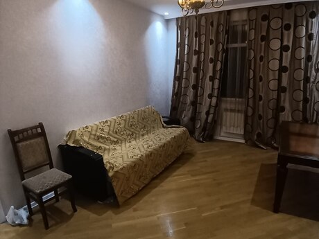 Elan №6444972 - Bakı, Elmlər Akademiyası m., 3 otaqlı, 100 m², 12/17 mərtəbə