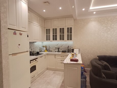 Kirayə 3 otaqlı mənzil, 115 m², Nizami: 1 800 ₼/ay 5