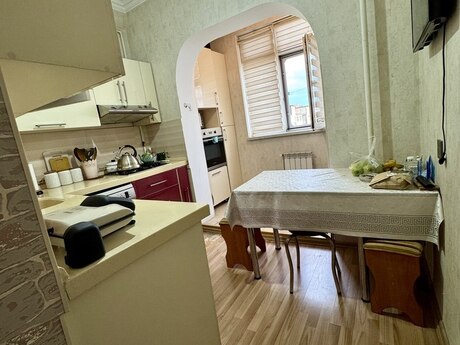 4 otaqlı mənzil, 110 m², İnşaatçılar: 239 000 ₼ 2