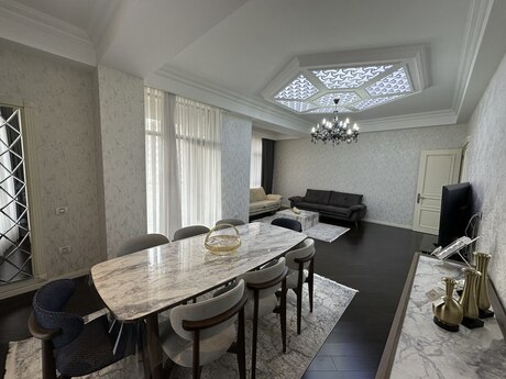 Kirayə 3 otaqlı mənzil, 160 m², Nərimanov: 2 000 ₼/ay 2