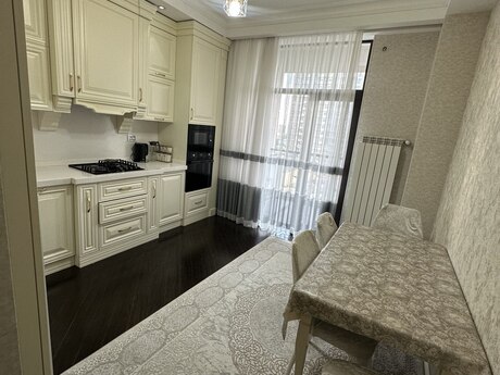 Kirayə 3 otaqlı mənzil, 160 m², Nərimanov: 2 000 ₼/ay 4