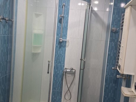 Kirayə 2 otaqlı mənzil, 100 m², İnşaatçılar: 190 ₼/ay 4