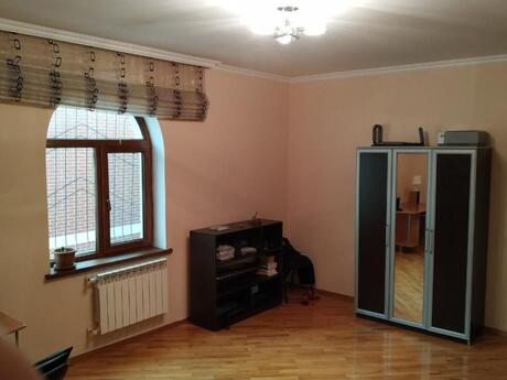 6 otaqlı həyət evi, 240 m², Bakıxanov: 350 000 ₼ 2