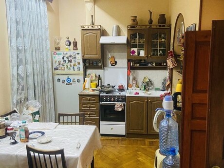 3 otaqlı mənzil, 60 m², 28 May: 240 000 ₼ 5