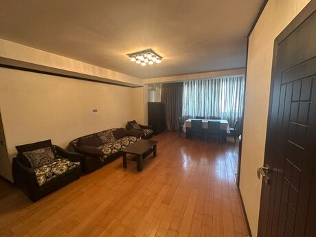 Kirayə 3 otaqlı mənzil, 90 m², 28 May: 900 ₼/ay 3