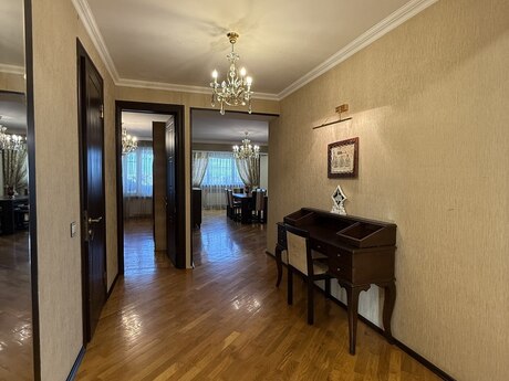 5-комнатная квартира, 190 м², Nəsimi: 360 000 ₼ 3