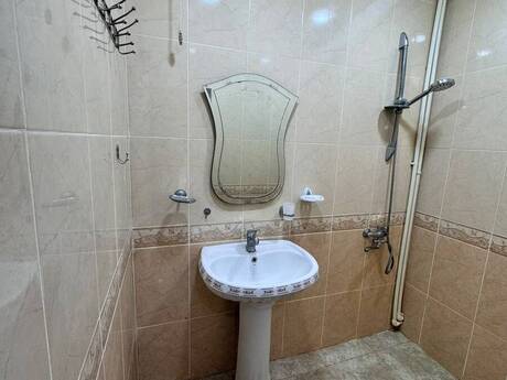 Аренда: 2-комнатная квартира, 60 м², Bakıxanov: 600 ₼/мес 4