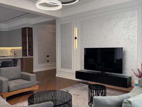 Kirayə 3 otaqlı mənzil, 163 m², Ağ şəhər: 4 000 ₼/ay 2