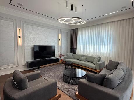 Kirayə 3 otaqlı mənzil, 163 m², Ağ şəhər: 4 000 ₼/ay 5