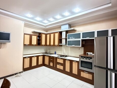 Kirayə 3 otaqlı mənzil, 165 m², Nəsimi: 1 300 ₼/ay 5