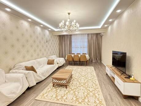 Kirayə 3 otaqlı mənzil, 145 m², Nizami: 2 500 ₼/ay 2