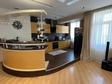3 otaqlı mənzil, 120 m², İnşaatçılar: 255 000 ₼ 5