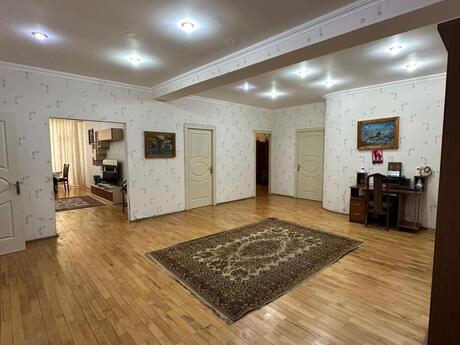 Elan №6445574 - Bakı, 8 Noyabr m., 3 otaqlı, 160 m², 8/20 mərtəbə