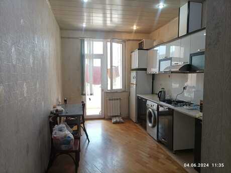 Kirayə 3 otaqlı mənzil, 110 m², 8 Noyabr: 700 ₼/ay 4