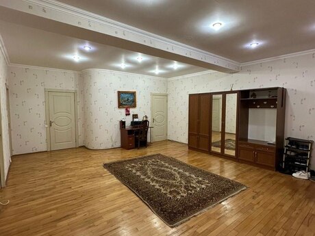 Kirayə 3 otaqlı mənzil, 150 m², 8 Noyabr: 999 ₼/ay 3