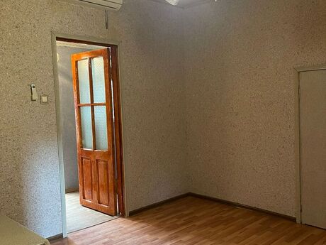 Kirayə 1 otaqlı mənzil, 40 m², 28 May: 700 ₼/ay 2