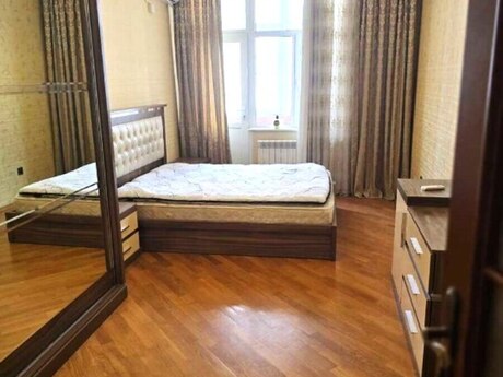 3-комнатная квартира, 130 м², Nizami: 415 000 ₼ 4