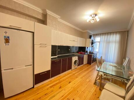 Аренда: 4-комнатная квартира, 200 м², İnşaatçılar: 1 400 ₼/мес 5