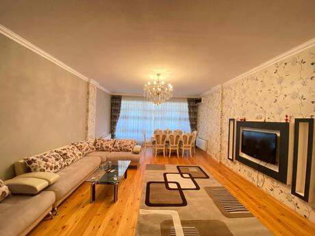 Elan №6445859 - Bakı, İnşaatçılar m., 4 otaqlı, 200 m², 14/17 mərtəbə
