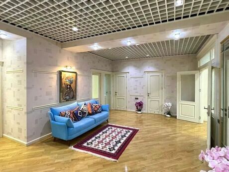 3 otaqlı mənzil, 145 m², 20 Yanvar: 305 000 ₼ 2