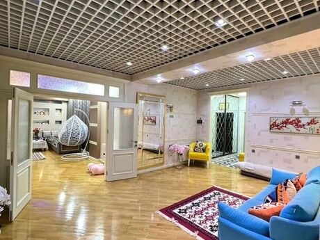 3 otaqlı mənzil, 145 m², 20 Yanvar: 305 000 ₼ 3
