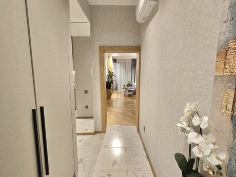 Kirayə 2 otaqlı mənzil, 75 m², Səbail: 2 000 ₼/ay 2