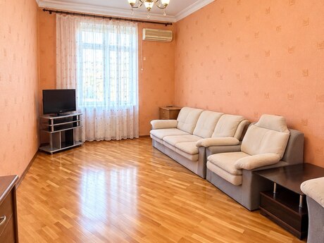 Объявление №6445707 - Баку, м. Сахил, 3-комн., 80 м², 4/5 этаж