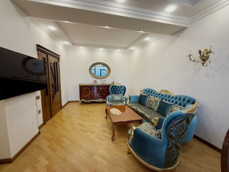 3 otaqlı mənzil, 110 m², Nizami: 370 000 ₼ 2