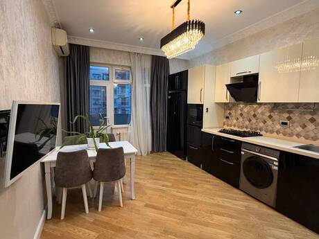 3-комнатная квартира, 147 м², Badamdar: 410 000 ₼ 4