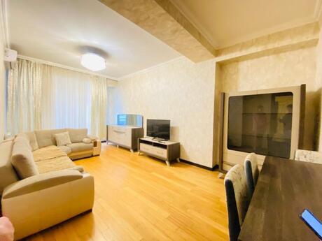 Объявление №6445817 - Баку, м. 20 января, 2-комн., 75 м², 15/18 этаж