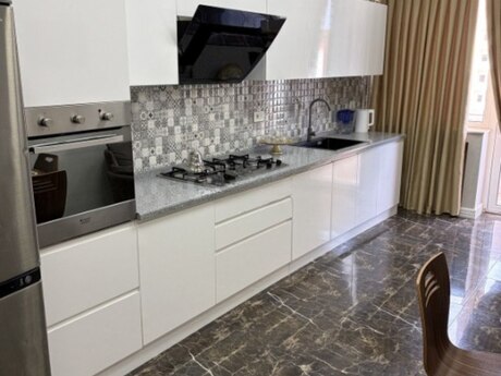 4-room apartment, 155 m², 8 Noyabr: 430 000 ₼ 3